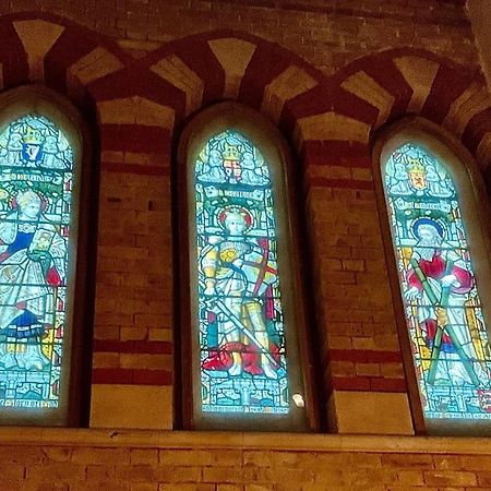 Magical Church Conversion In Watford Watford  Exterior photo
