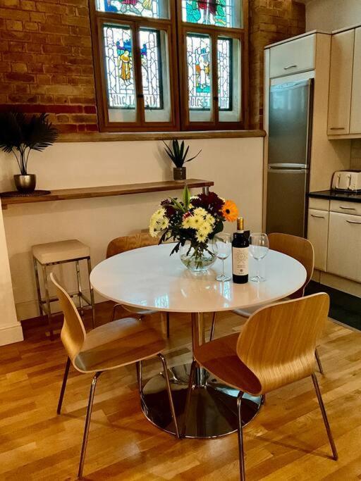 Magical Church Conversion In Watford Watford  Exterior photo