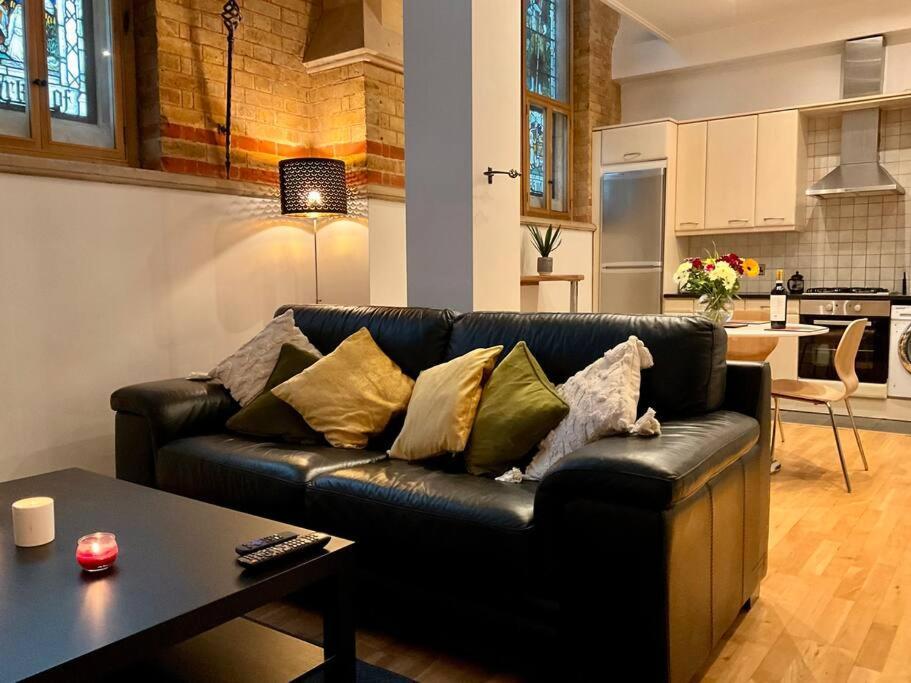Magical Church Conversion In Watford Watford  Exterior photo