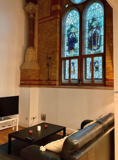 Magical Church Conversion In Watford Watford  Exterior photo
