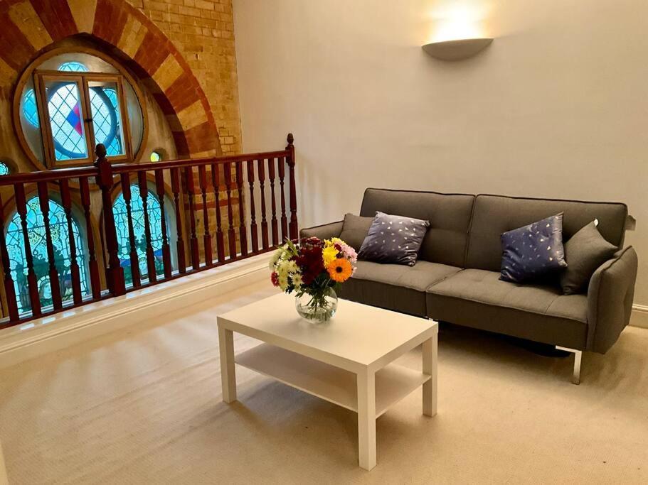Magical Church Conversion In Watford Watford  Exterior photo